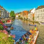 Canale nelle fiandre belghe