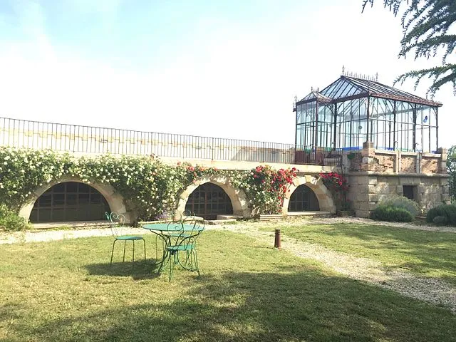 Voliera